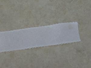 Ribband 16 Count White Width 1.75"/4.5cm Length 1 meter 7107